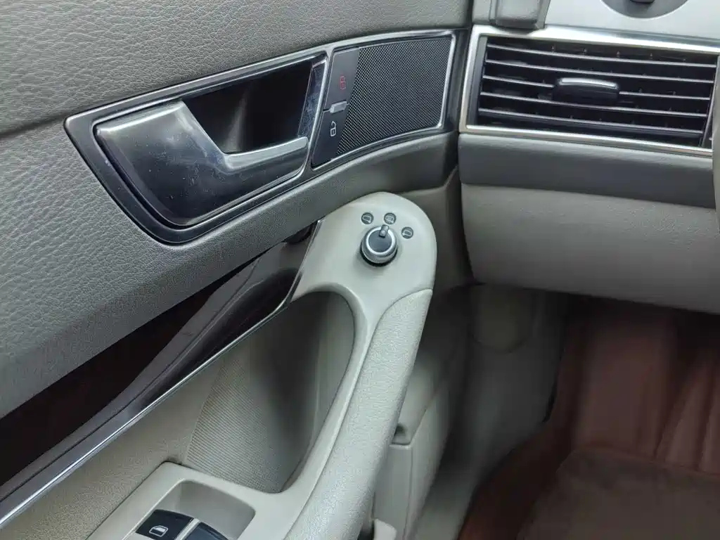 AUDI A6L 2011