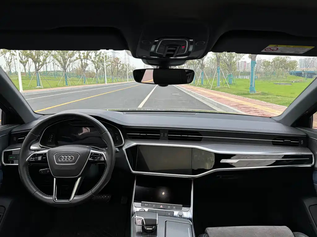 AUDI A6L 2021