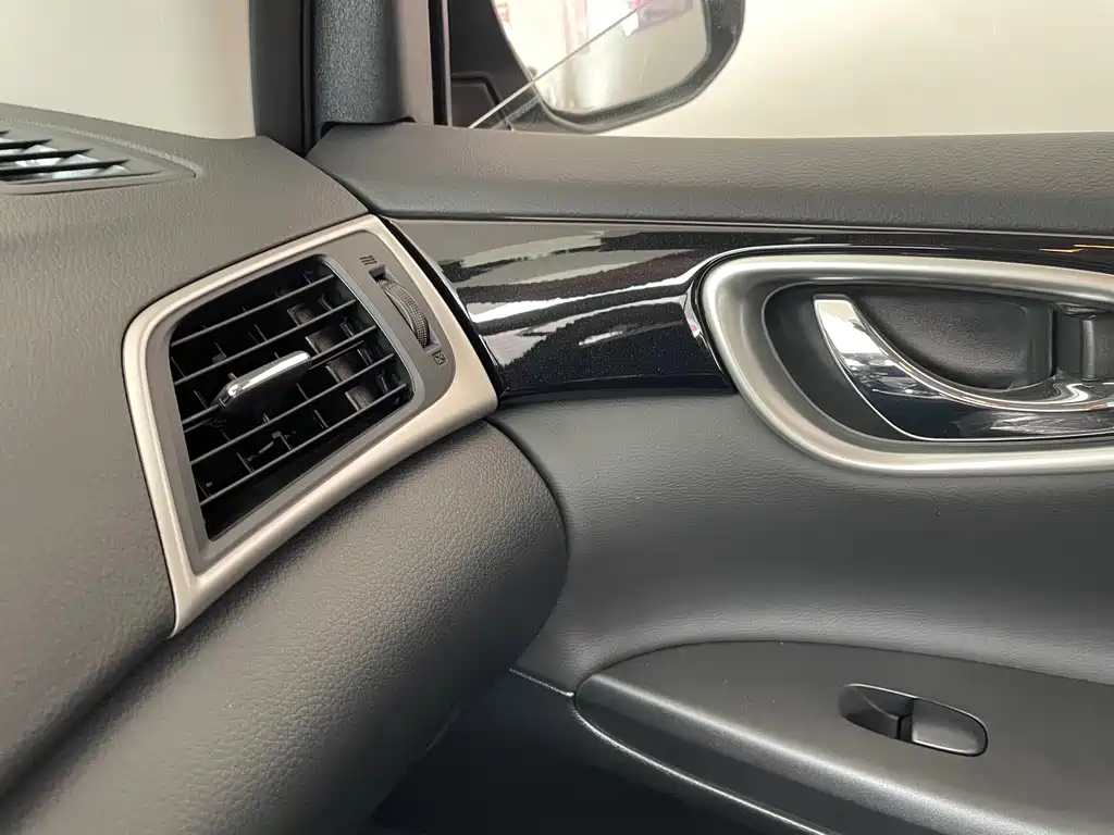 NISSAN SYLPHY 2023