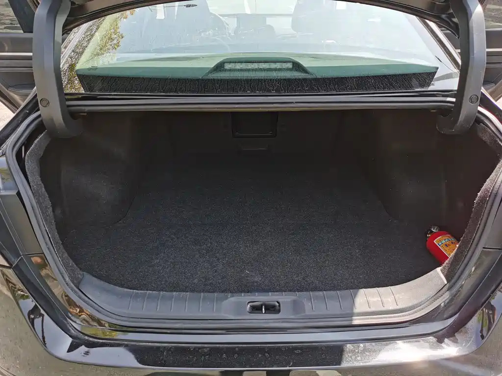 NISSAN TEANA 2021