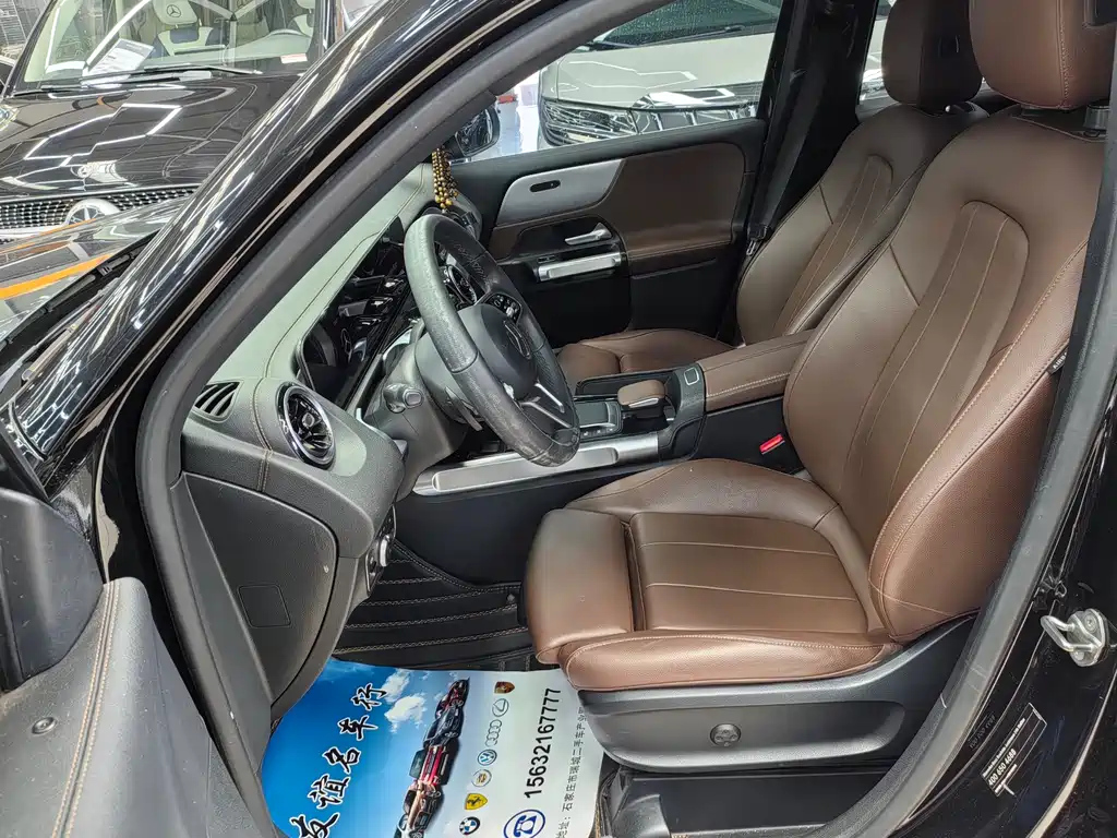 MERCEDES BENZ GLB 2020