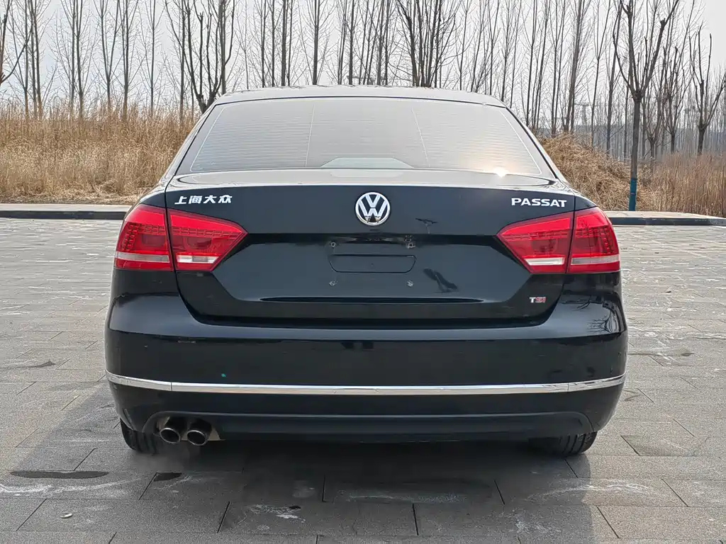 VOLKSWAGEN PASSAT 2016