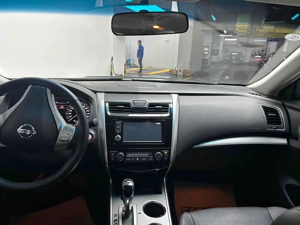 NISSAN TEANA 2018