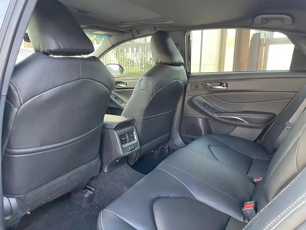TOYOTA AVALON 2020