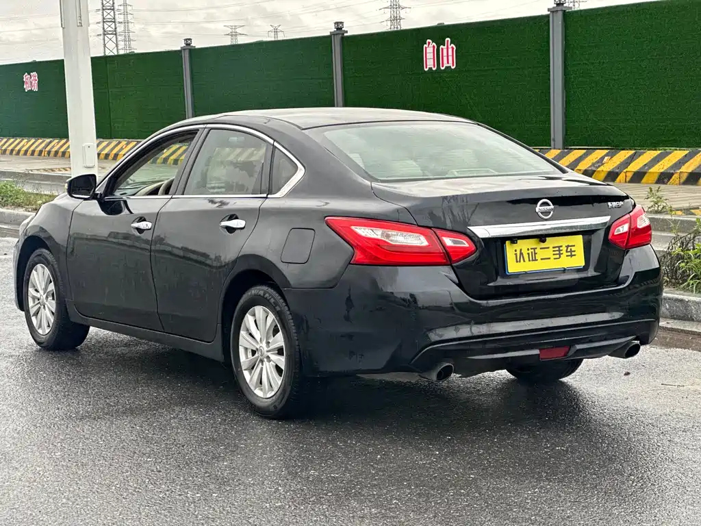 NISSAN TEANA 2016