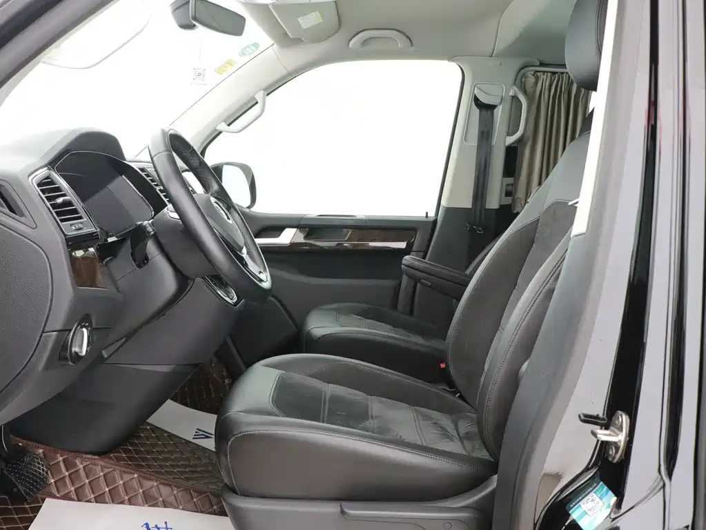 VOLKSWAGEN MULTIVAN 2019