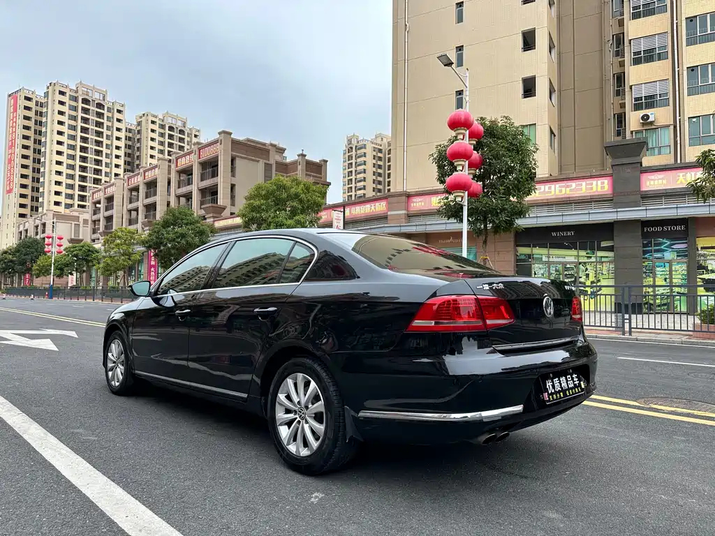 VOLKSWAGEN MAGOTAN 2015