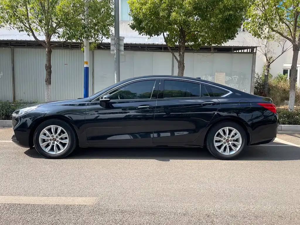 HONGQI H5 2020
