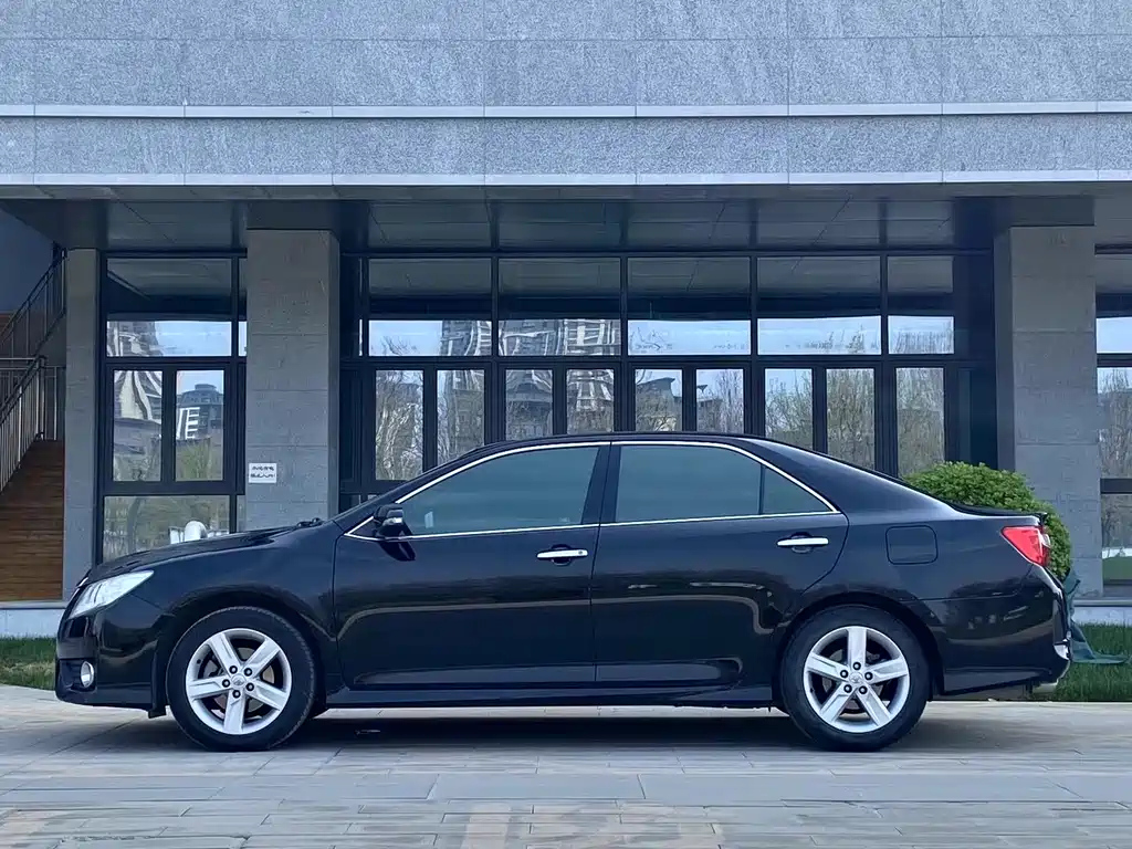 TOYOTA CAMRY 2013