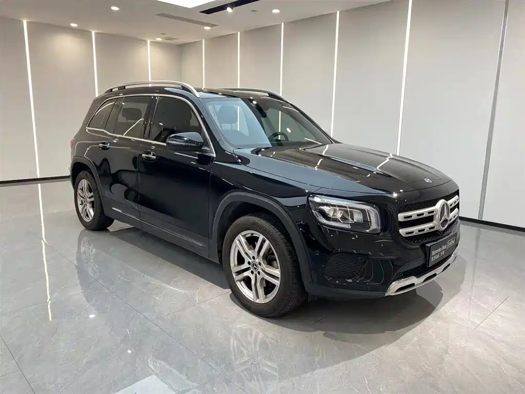 MERCEDES BENZ GLB 2021