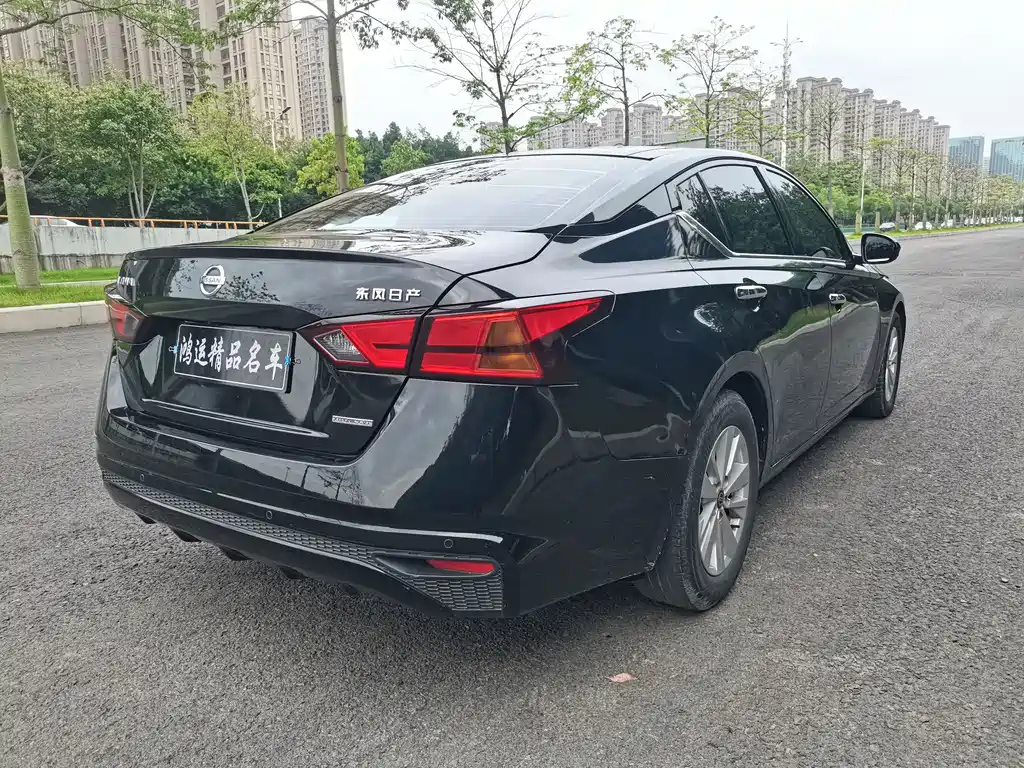 NISSAN TEANA 2019