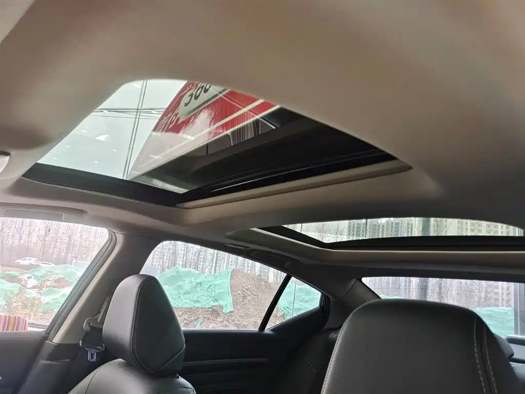 NISSAN TEANA 2021