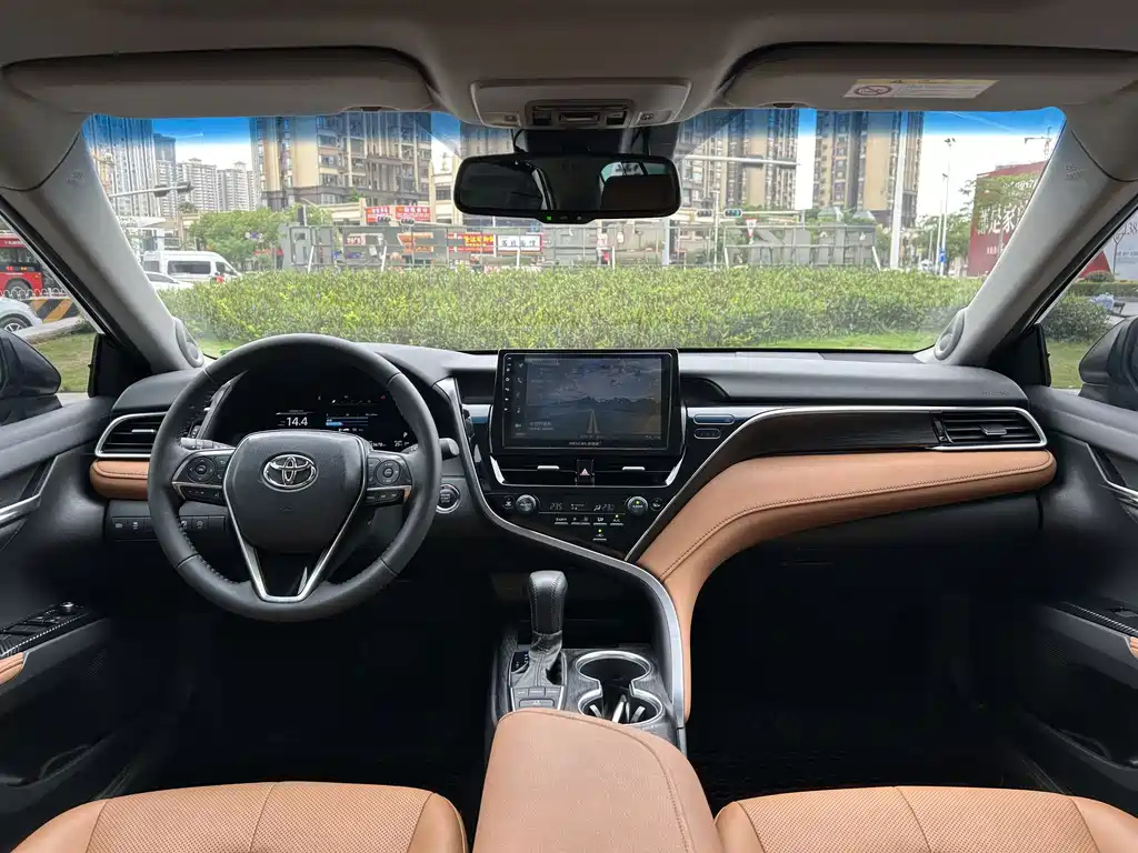 TOYOTA CAMRY 2021