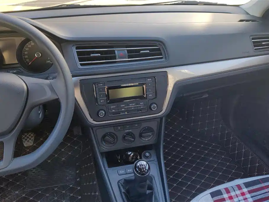 VOLKSWAGEN LAVIDA 2022