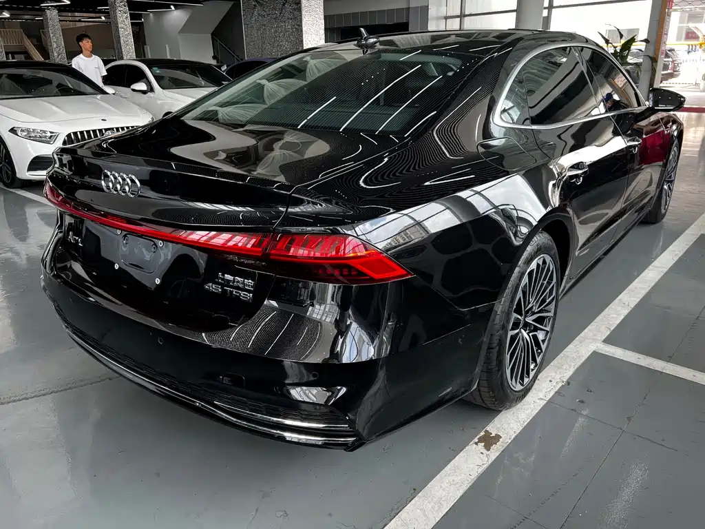 AUDI A7L 2024