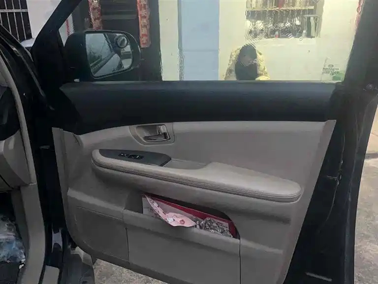 BYD S6 2013
