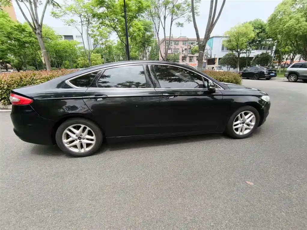 FORD MONDEO 2016
