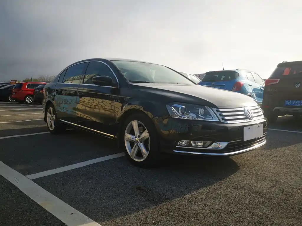 VOLKSWAGEN MAGOTAN 2016