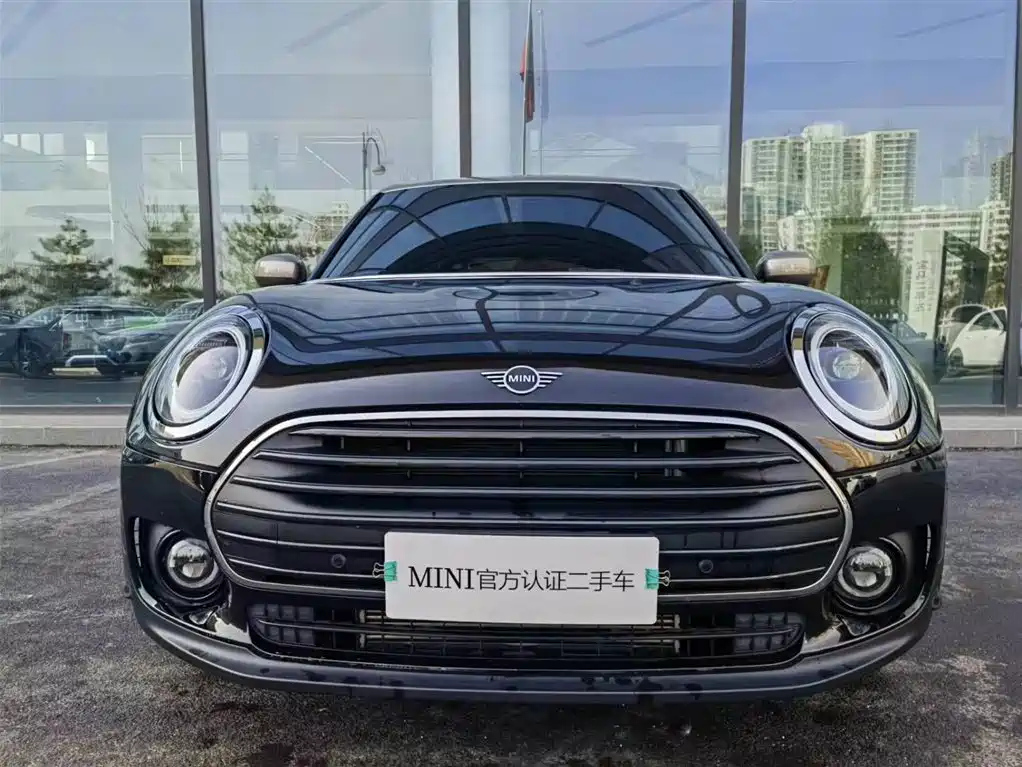 MINI CLUBMAN 2022