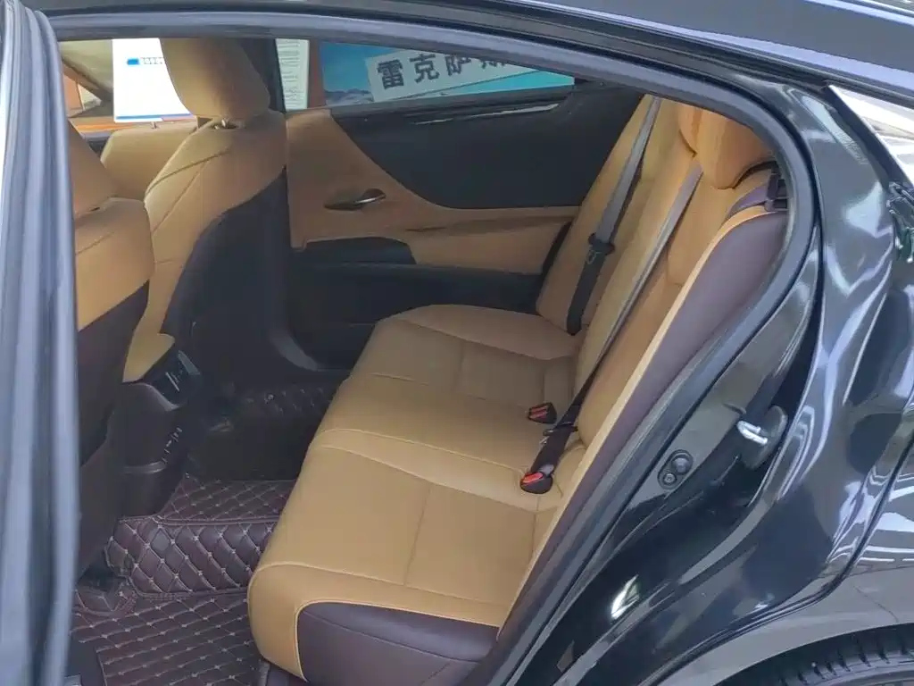 LEXUS ES 2021