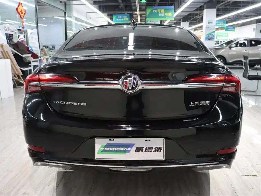 BUICK LACROSSE 2022