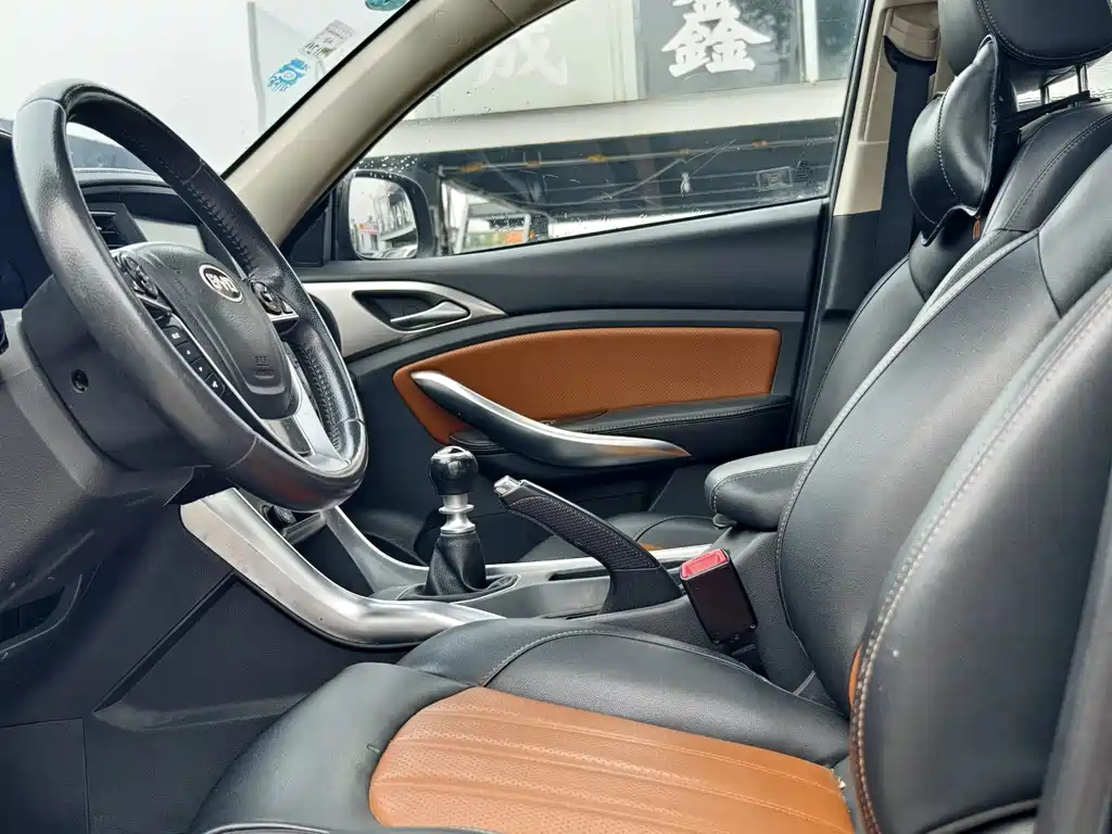 BYD SONG 2016