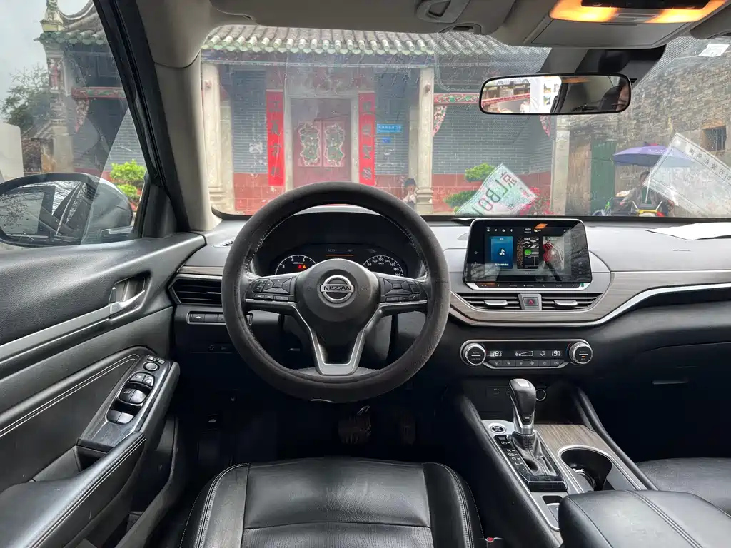 NISSAN TEANA 2022