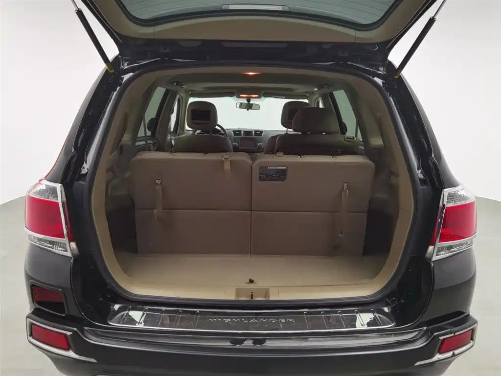 TOYOTA HIGHLANDER 2015