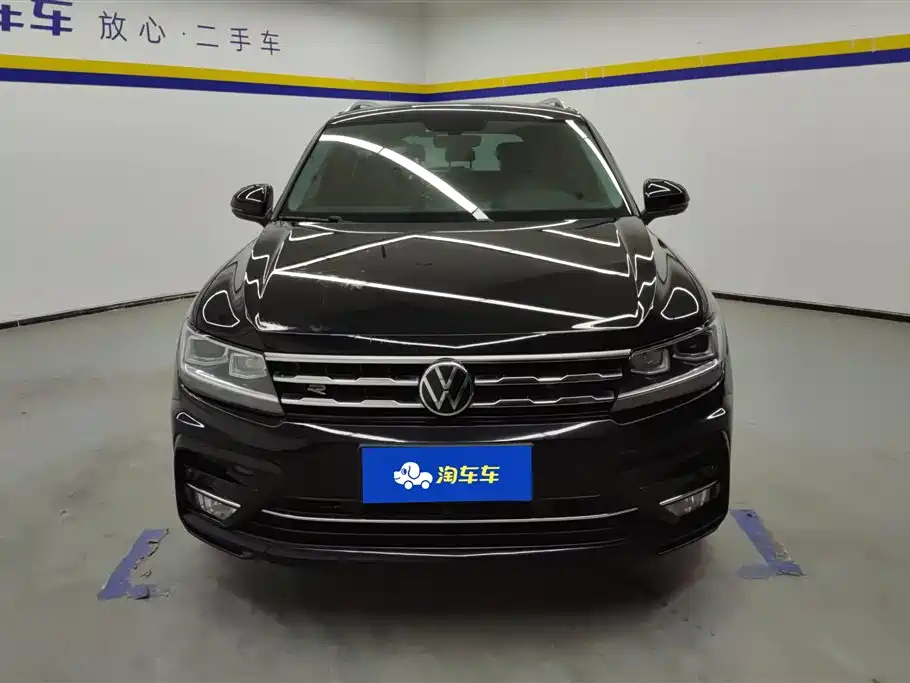 VOLKSWAGEN TIGUAN L 2021