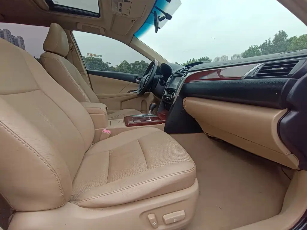 TOYOTA CAMRY 2013