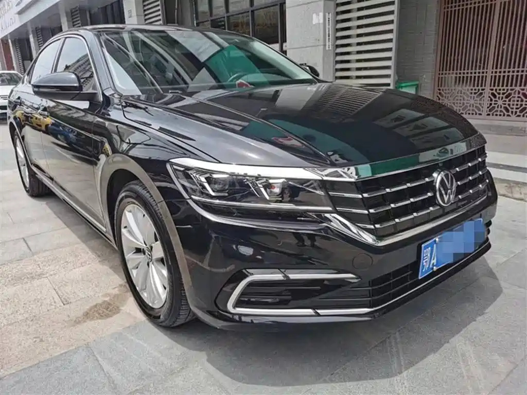 VOLKSWAGEN PASSAT 2021