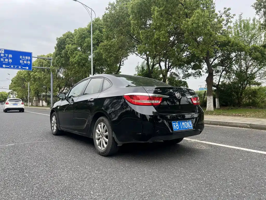 BUICK EXCELLE 2012