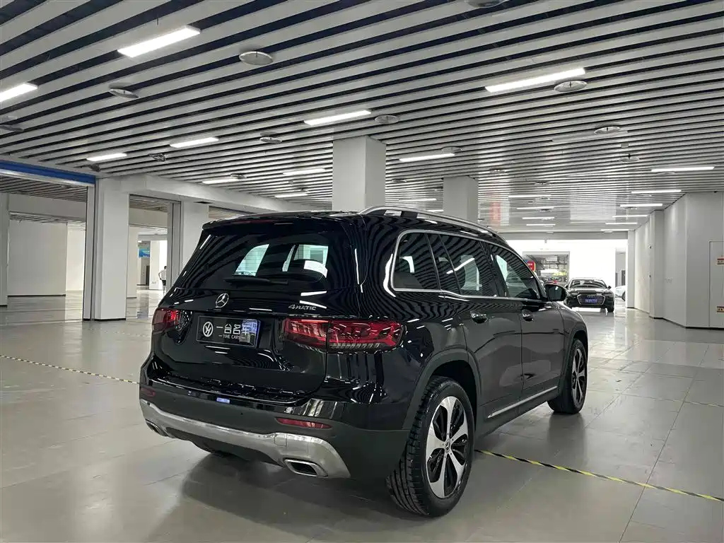 MERCEDES BENZ GLB 2021