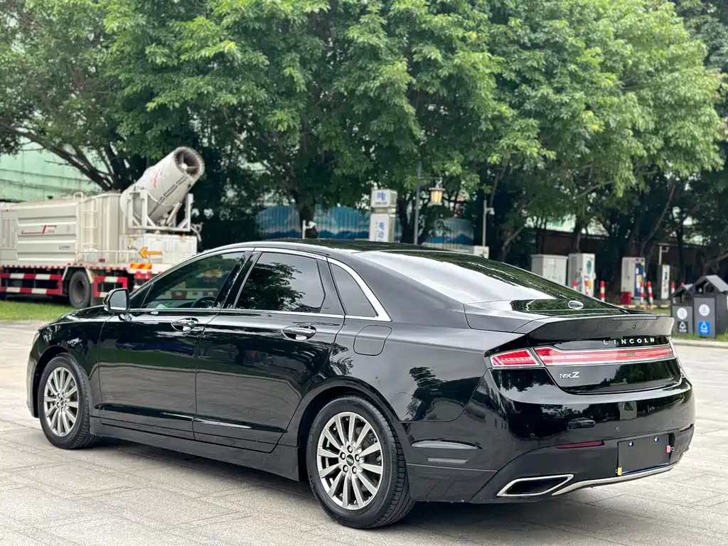 LINCOLN MKZ 2021
