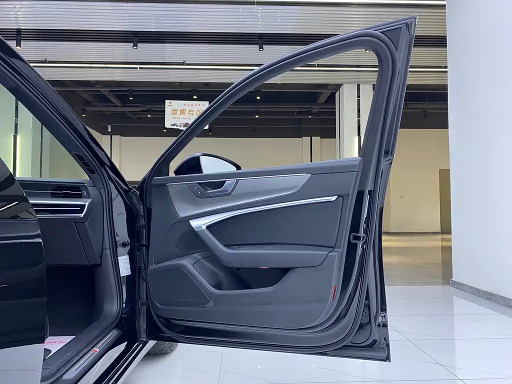 AUDI A6L 2021