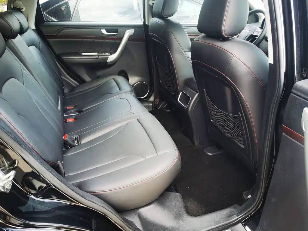 HAVAL H6 2015
