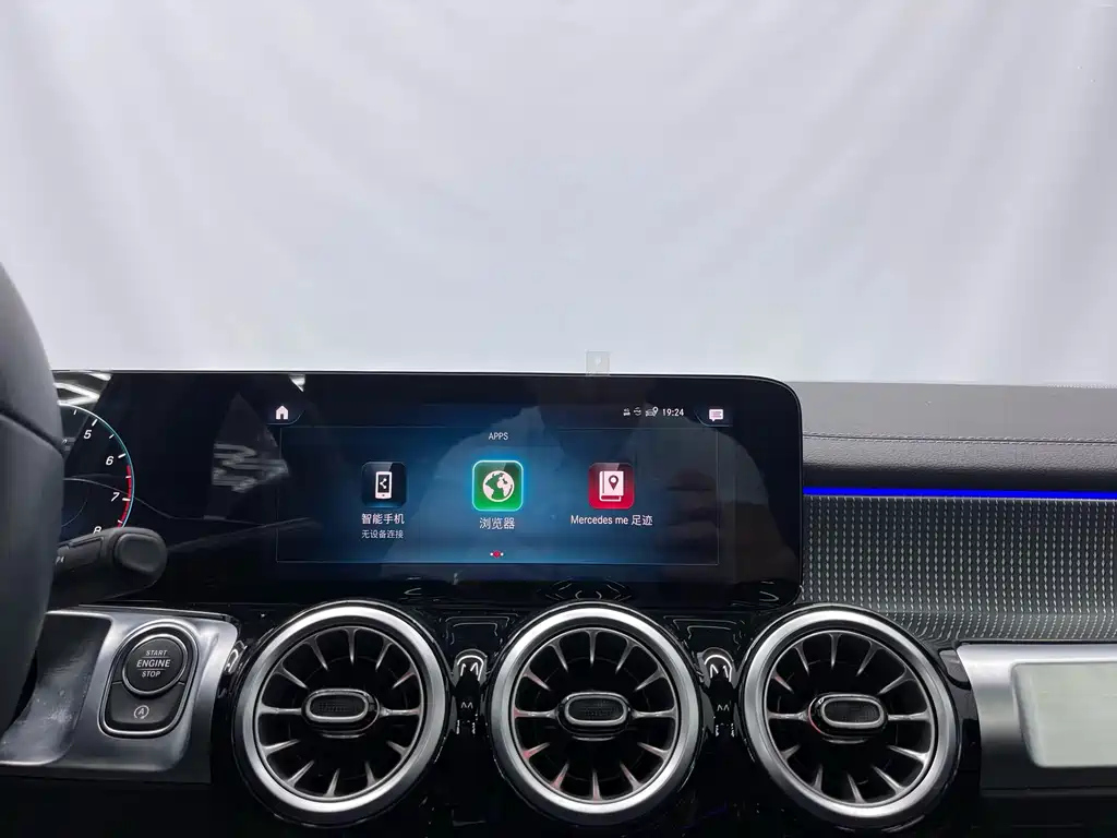 MERCEDES BENZ GLB 2022