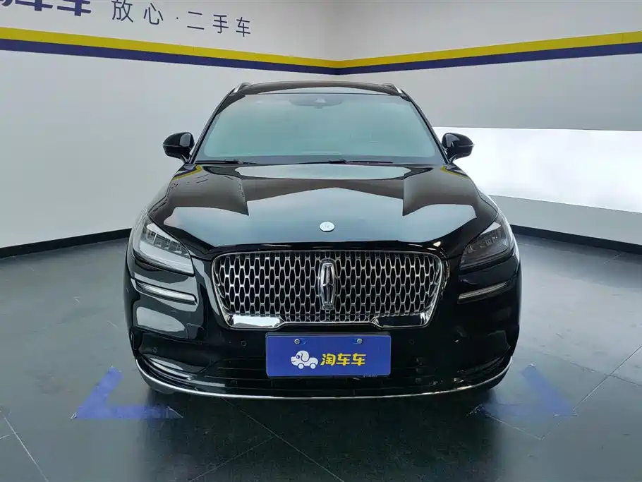 LINCOLN ADVENTURER 2021