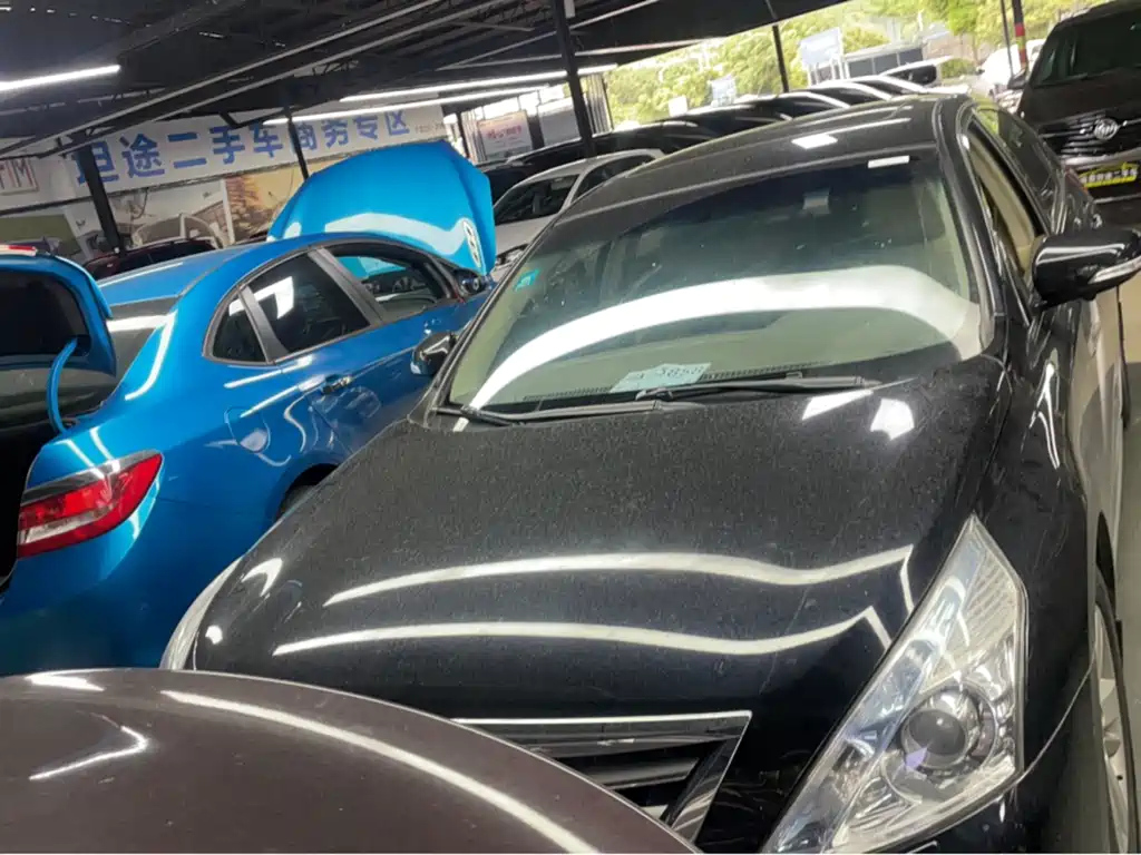NISSAN TEANA 2011