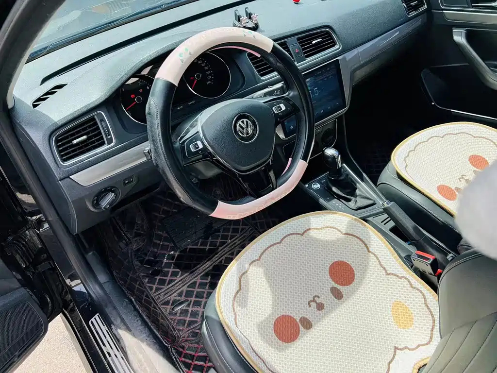 VOLKSWAGEN LAVIDA 2018