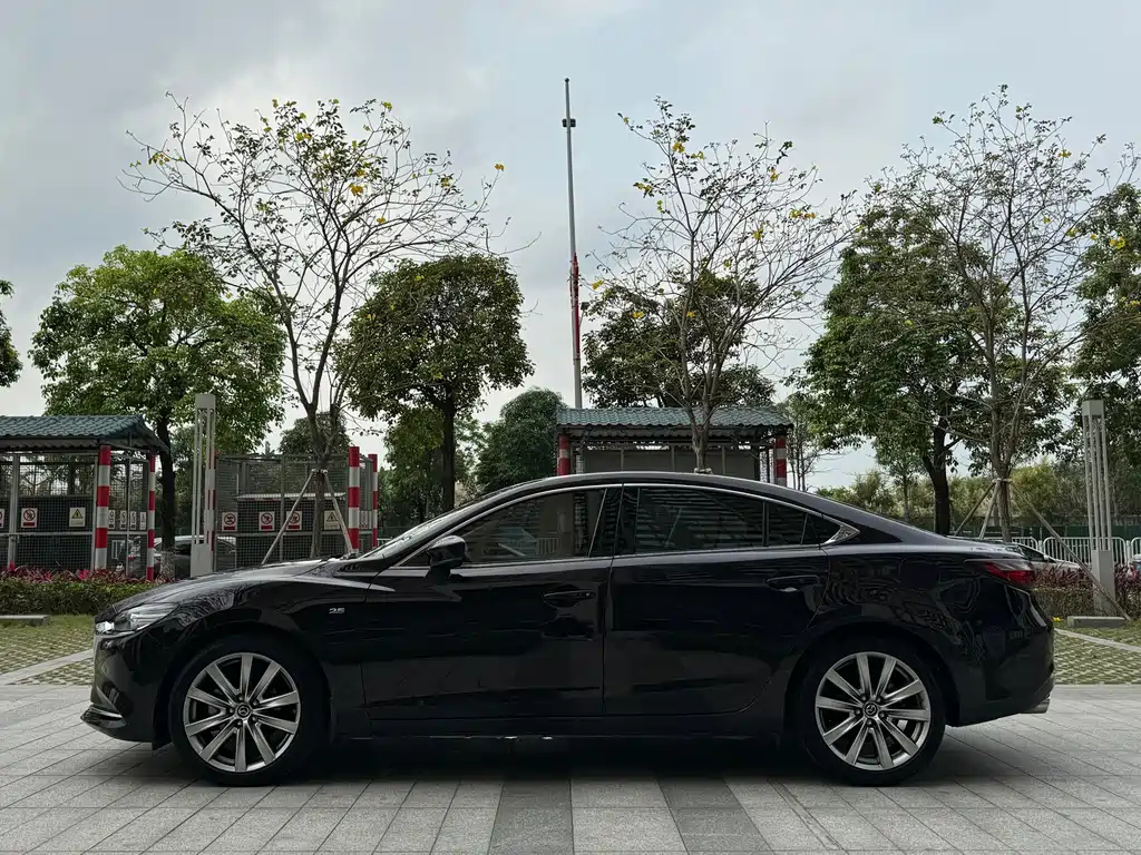 MAZDA ATENZA 2022