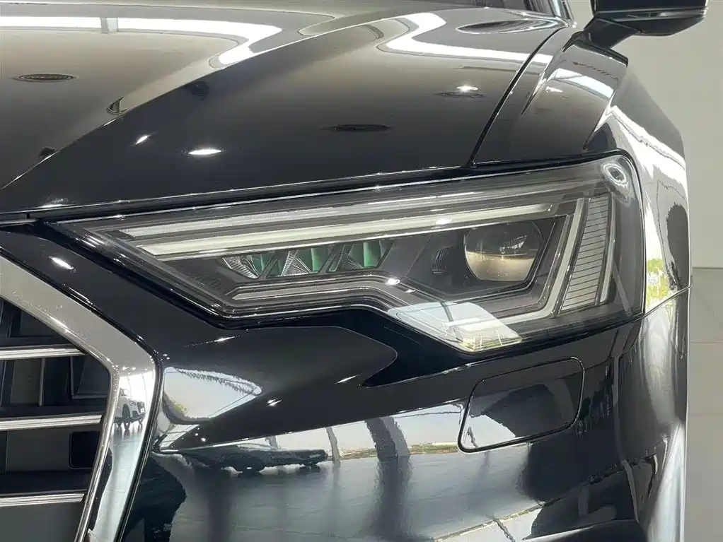 AUDI A6L 2021