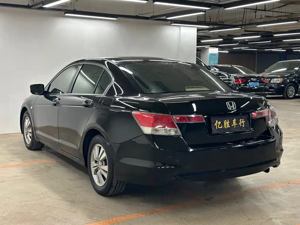 HONDA ACCORD 2010