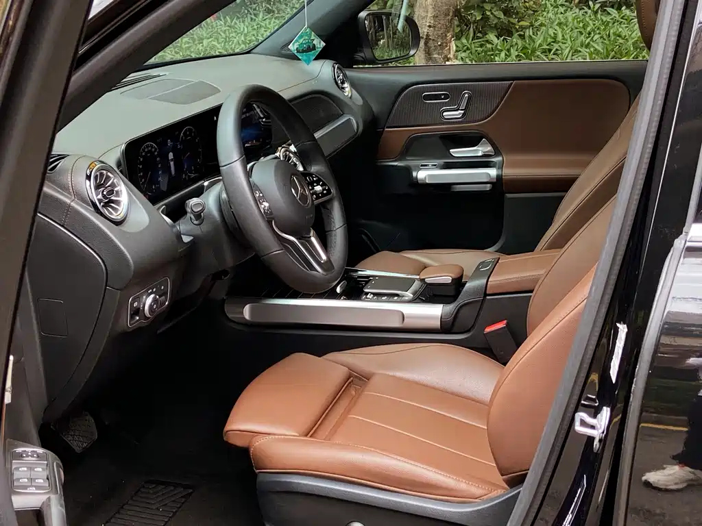 MERCEDES BENZ GLB 2021