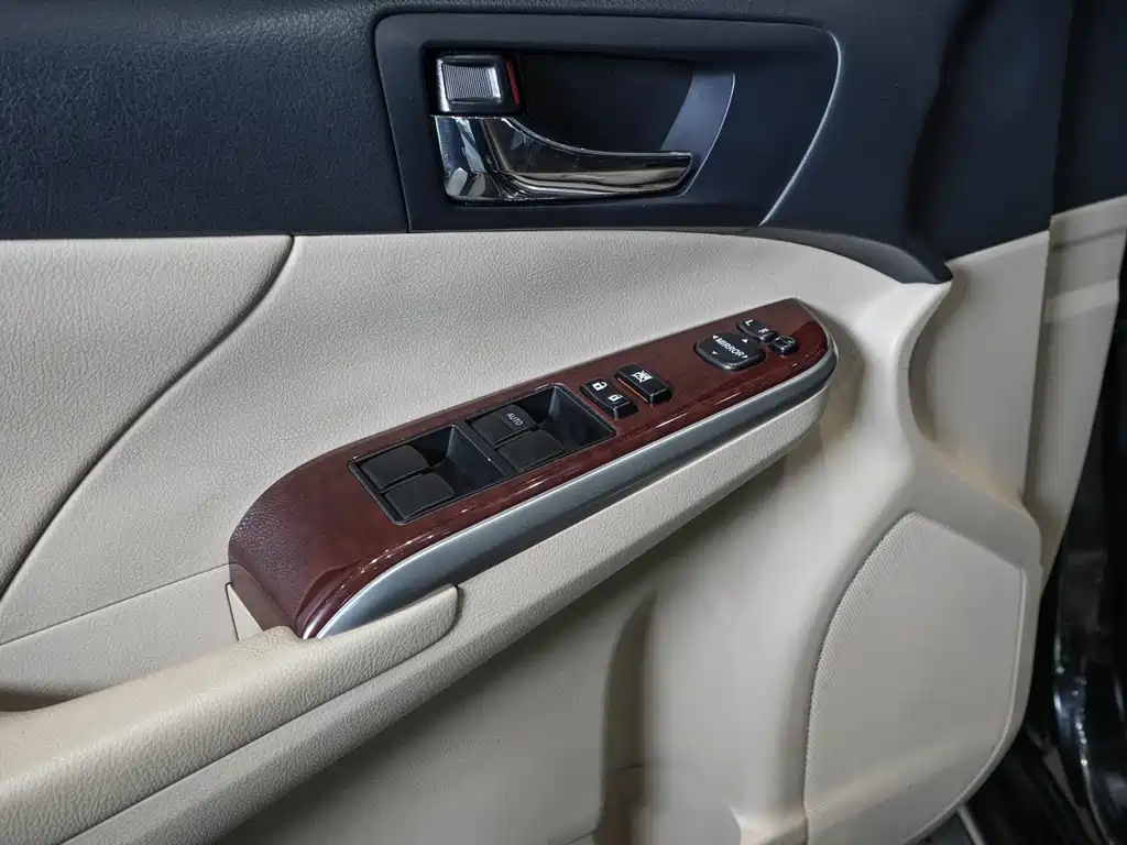 TOYOTA CAMRY 2014