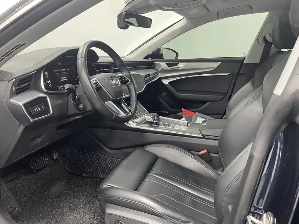 AUDI A7 2022