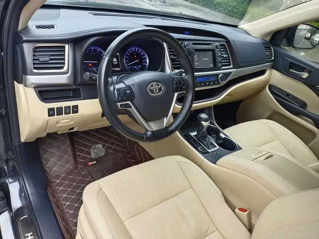 TOYOTA HIGHLANDER 2018