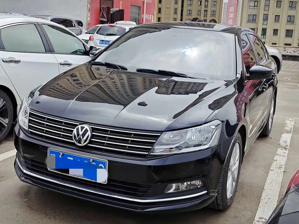 VOLKSWAGEN LAVIDA 2017
