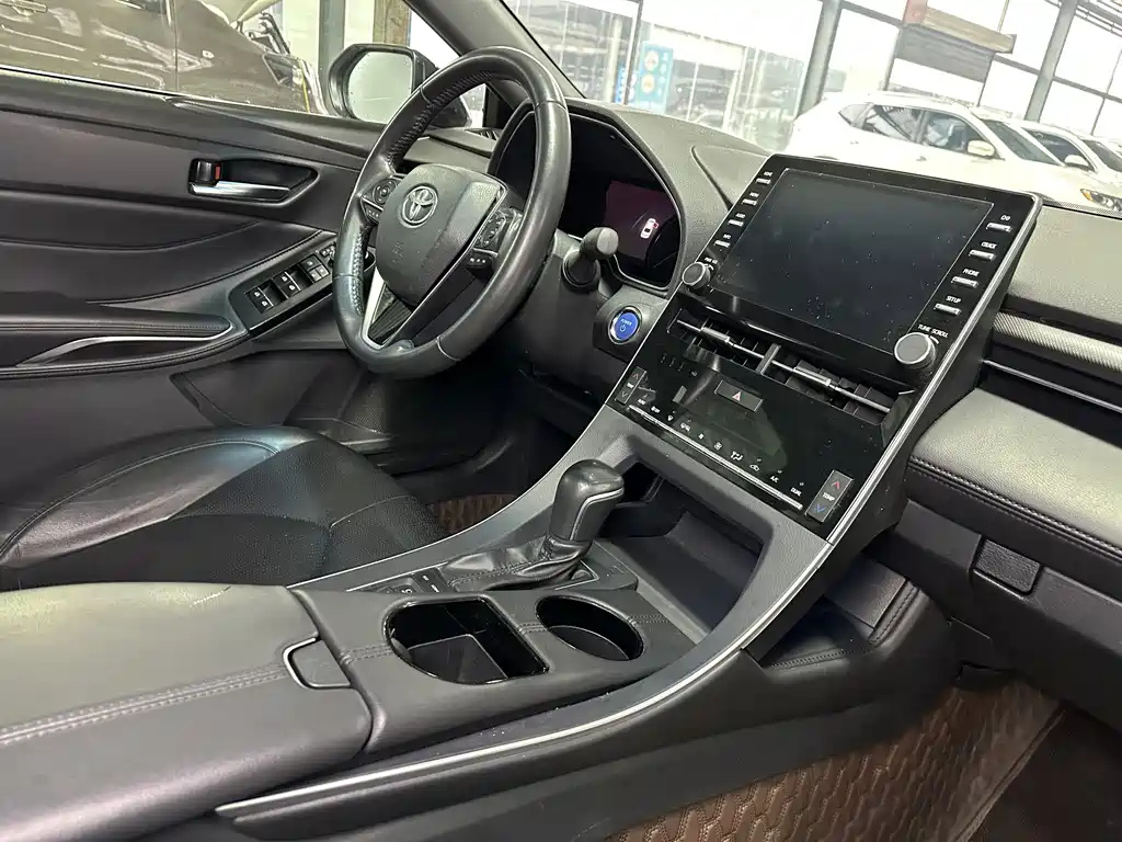 TOYOTA AVALON 2022