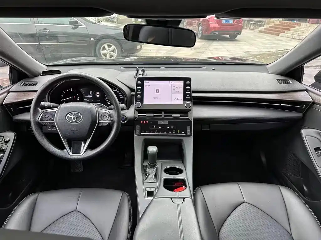 TOYOTA AVALON 2020